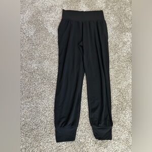 Athleta Salutation Jogger - Size S - Color is Black - gently worn a few times